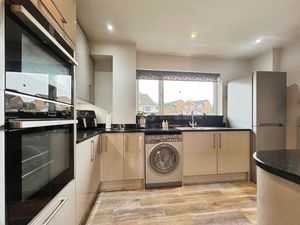 Kitchen- click for photo gallery